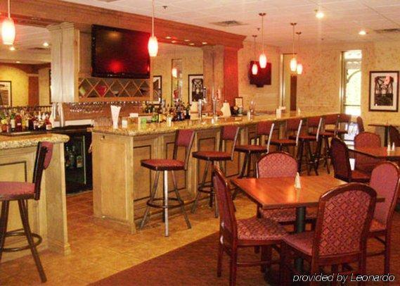 Clarion Inn Tulsa International Airport Restaurant photo